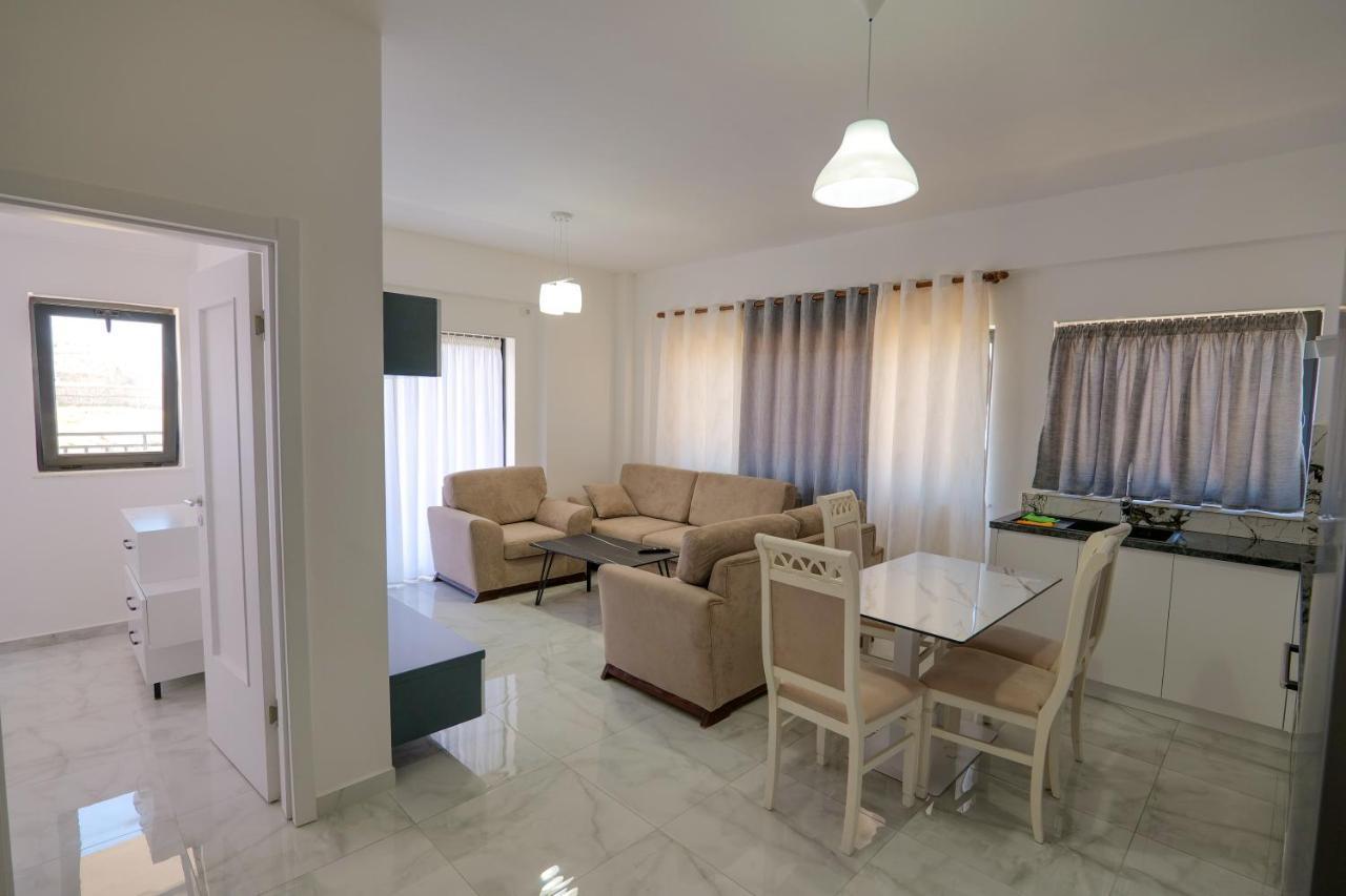 Arijons Apartments Саранде Екстериор снимка